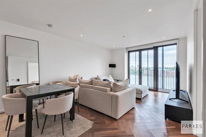 1 Bedroom Apartment For Sale In New Union Square, London, SW11