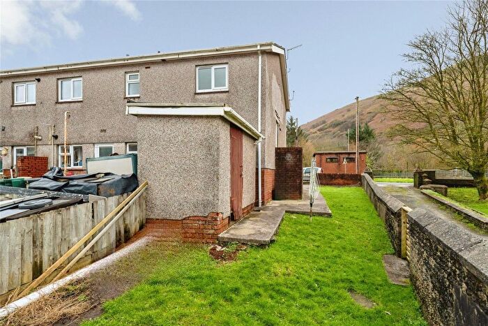 2 Bedroom Flat To Rent In Glanyrafon Road, Swansea, SA9