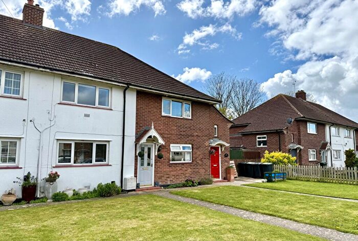 2 Bedroom Ground Maisonette For Sale In St. Nicholas Avenue, Rowner, Gosport, PO13