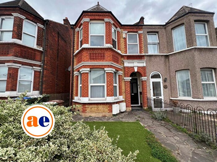 2 Bedroom Flat For Sale In Bexley Road, Erith ** Video & D Floorplan Available **, DA8
