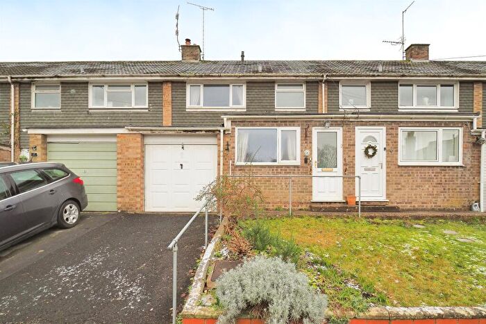 3 Bedroom Terraced House For Sale In Mill Road, Netheravon, Salisbury, SP4
