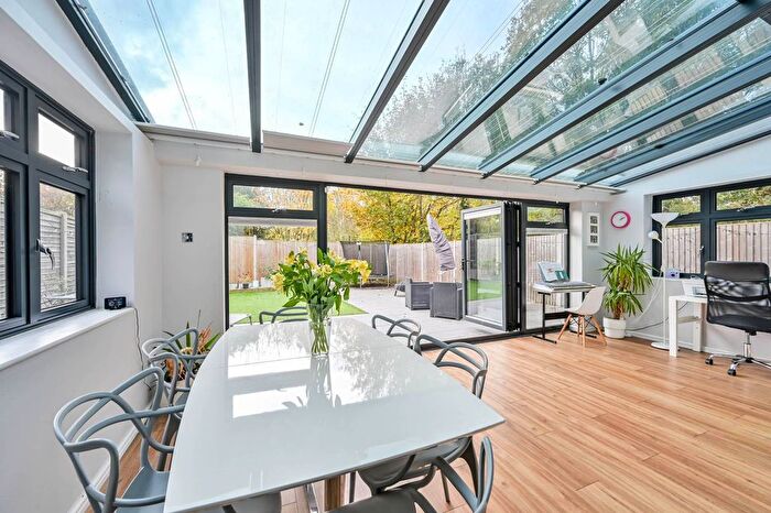 4 Bedroom Property To Rent In Guildford, Surrey, Burpham, Guildford, GU4