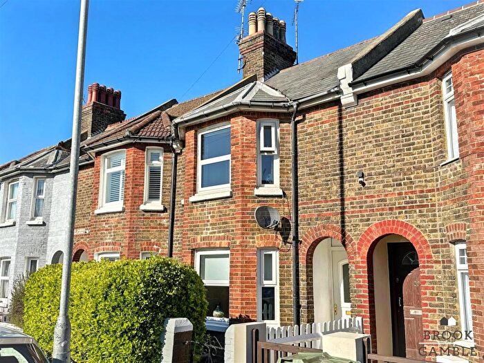 2 Bedroom House For Sale In Bourne Street, Eastbourne, BN21