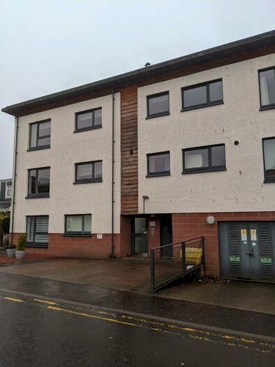 2 Bedroom Flat To Rent In Balloch Road, Alexandria, Dunbartonshire, G83