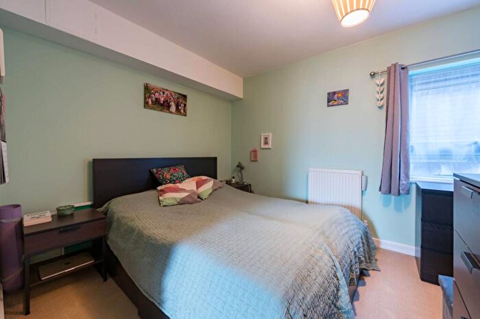 2 Bedroom Flat For Sale In Newham Way, London, , Beckton, London, E6