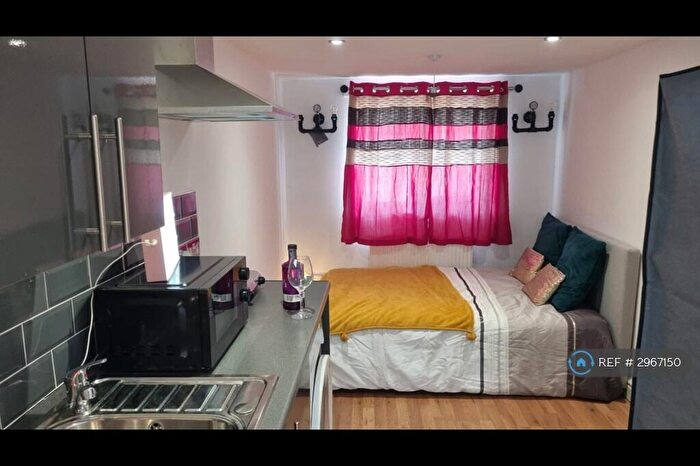 Studio To Rent In Fountains Garth, Bracknell, RG12