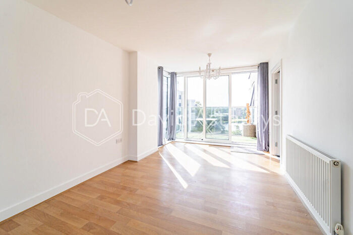2 Bedroom Apartment To Rent In Goodchild Road, Woodberry Down, Finsbury Park, N4
