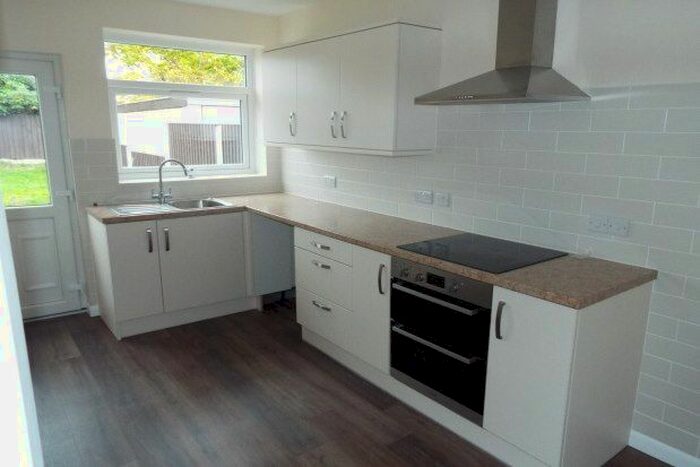 2 Bedroom Bungalow To Rent In Stephen Road, Prestatyn, LL19