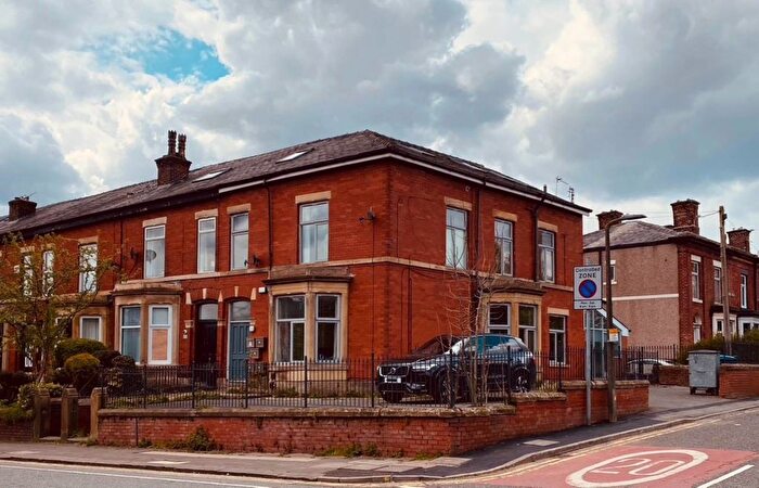 1 Bedroom Flat To Rent In Manchester Road, Bury, BL9