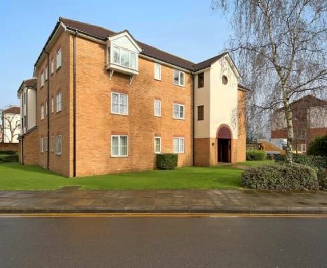 1 Bedroom Flat To Rent In Vicars Bridge Close, Wembley, HA0