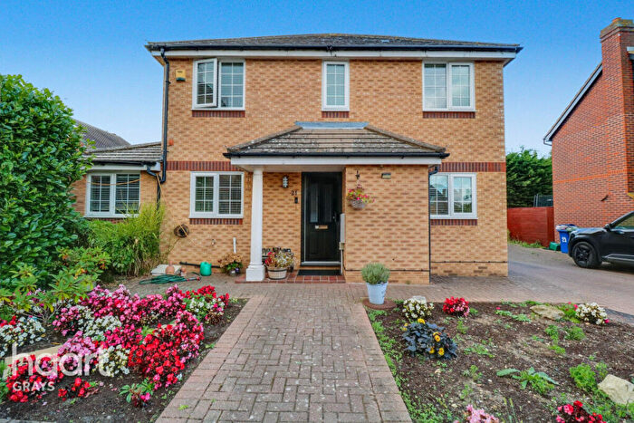 4 Bedroom Detached House For Sale In Welling Road, Orsett, RM16