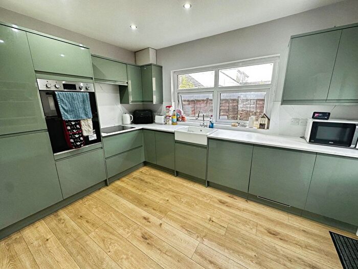 4 Bedroom Semi-Detached Bungalow For Sale In Longfellow Drive, Bridgend, CF31