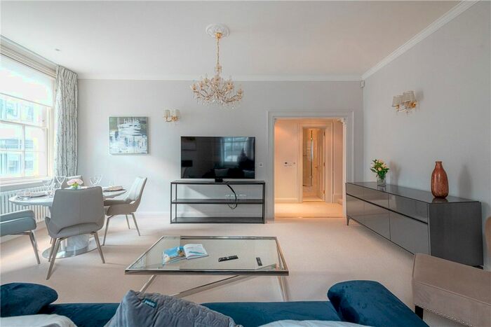 2 Bedroom Flat To Rent In Curzon Square, Mayfair, London, W1J