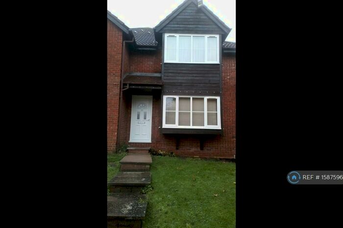 1 Bedroom Flat To Rent In Snowdon Drive, London, NW9