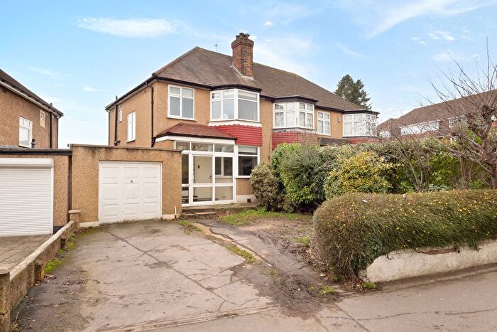 3 Bedroom Semi Detached House For Sale In Malden Road, Cheam, Sutton, SM3