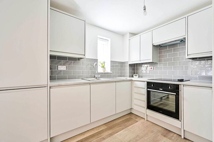 1 Bedroom End Terrace House To Rent In Waverley Court, Woking, GU22