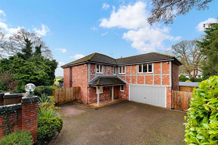 5 Bedroom Detached House For Sale In Downesway, Alderley Edge, SK9