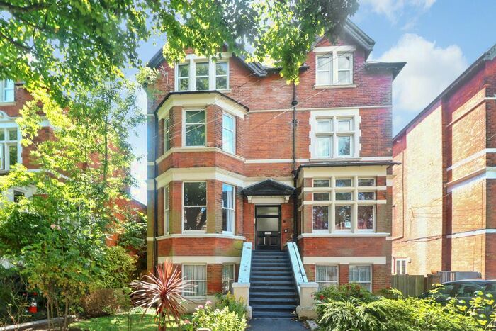 2 Bedroom Flat To Rent In Bouverie Road, West End Location, Folkestone, CT20