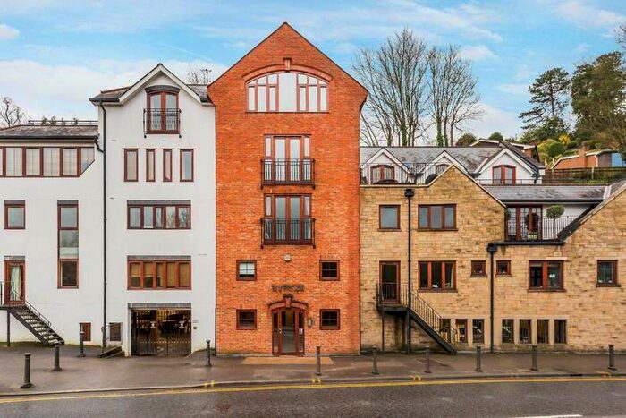 2 Bedroom Flat To Rent In Riverside, Guildford, GU1