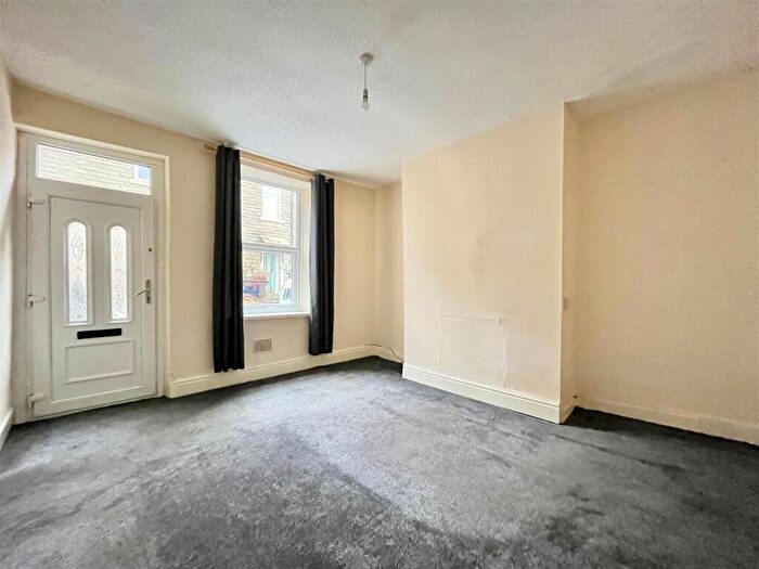 2 Bedroom House To Rent In Olive Street, Bacup, OL13