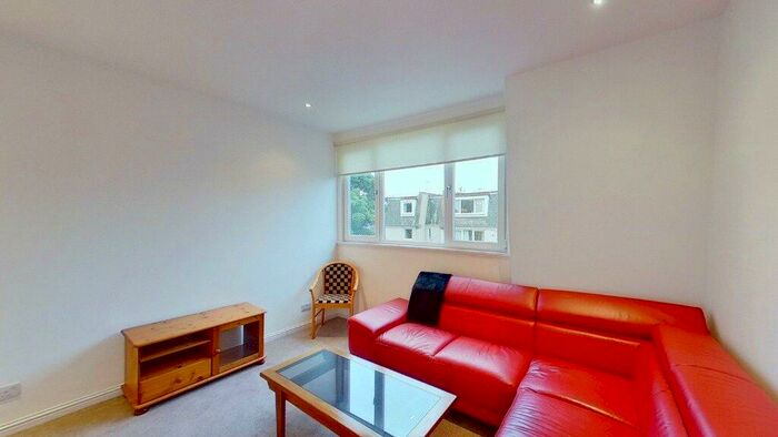 2 Bedroom Flat To Rent In Richmond Terrace, Rosemount, Aberdeen, AB25