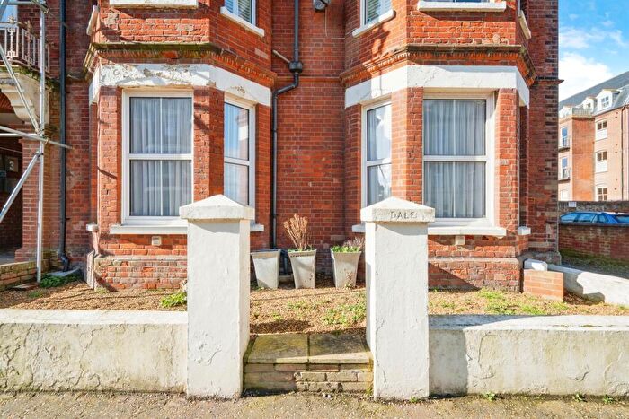 2 Bedroom Flat To Rent In Cabbell Road, Cromer, NR27