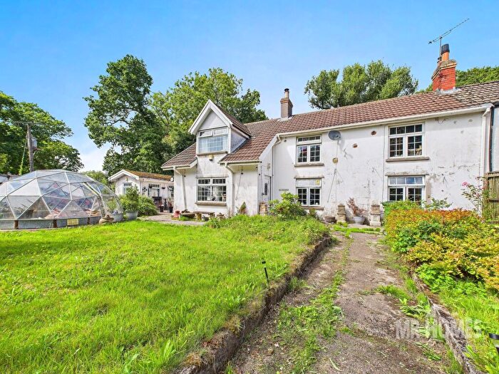 5 Bedroom Semi-Detached House For Sale In Pant Tawel Lane, Radyr, Cardiff, CF15