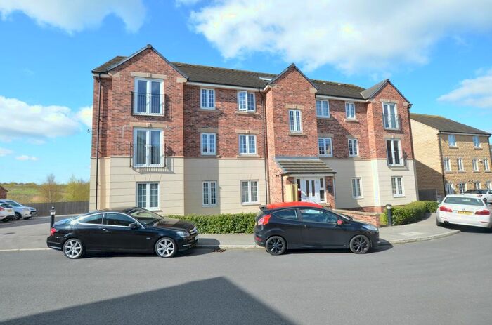 2 Bedroom Flat To Rent In Silverwood Road, Woolley Grange, Barnsley, S75