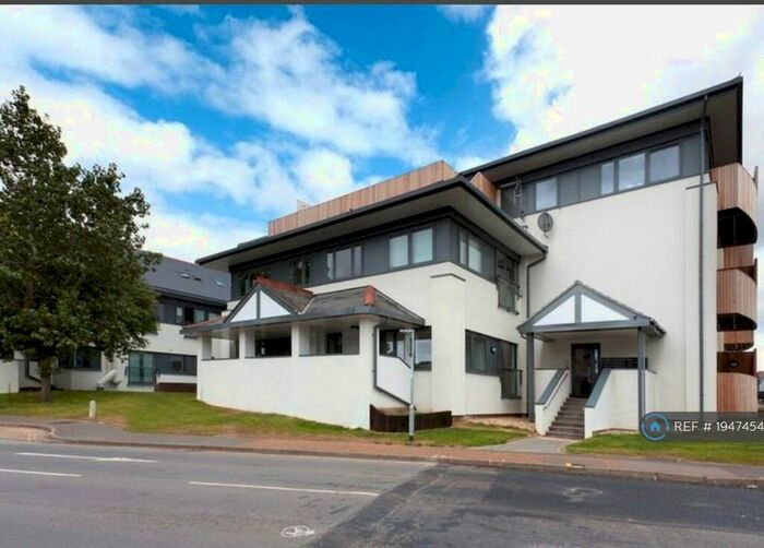 1 Bedroom Flat To Rent In North Street, Horsham, RH13