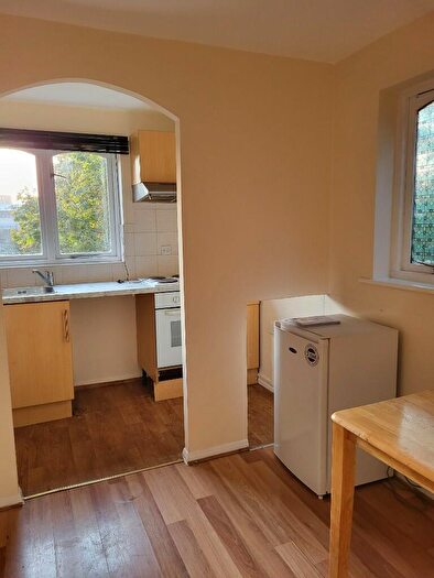 1 Bedroom Flat To Rent In Bridge Meadows, London, SE14