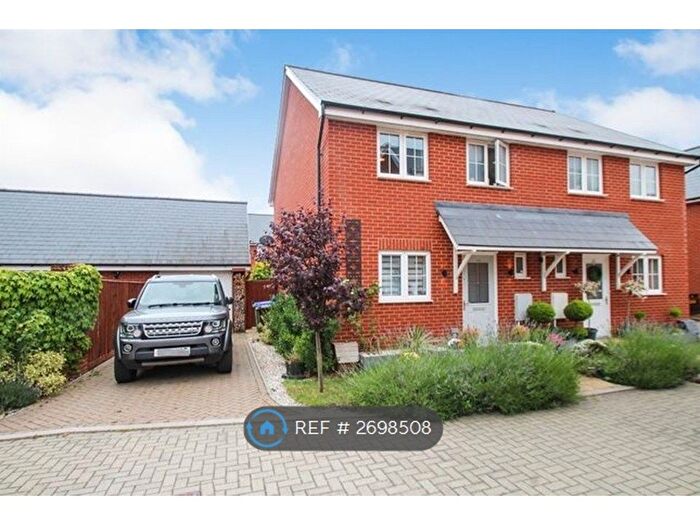 3 Bedroom Semi-Detached House To Rent In Broughton, Broughton, Aylesbury, HP22