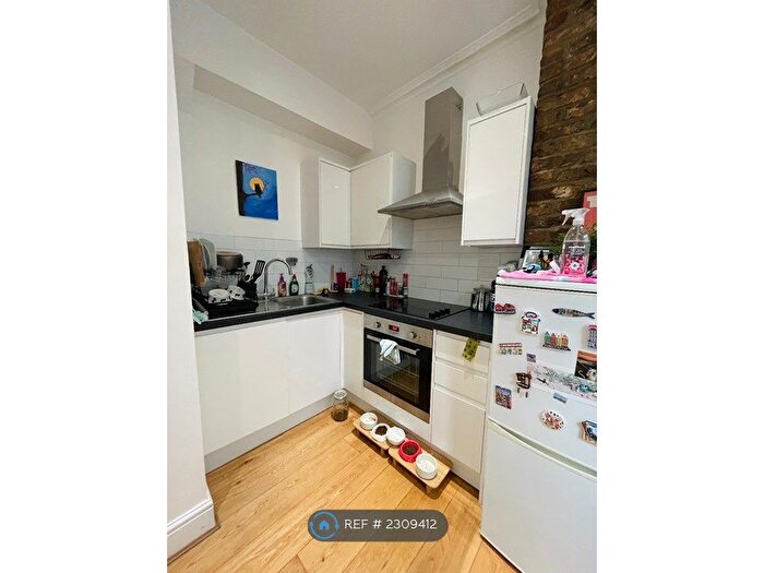 1 Bedroom Flat To Rent In Willow Street, London, EC2A