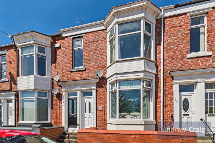 2 Bedroom Flat For Sale In Reading Road, South Shields, NE33
