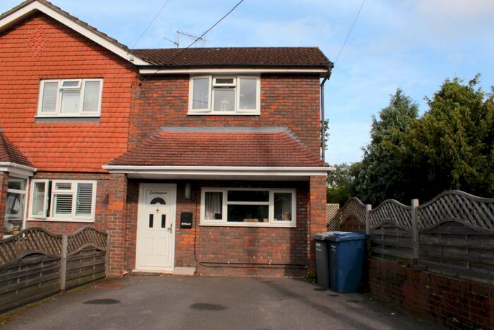 2 Bedroom Semi-Detached House To Rent In Woodside Road, Chiddingfold, GU8