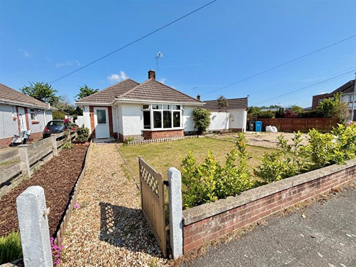 2 Bedroom Detached Bungalow For Sale In Pergin Crescent, Creekmoor, Poole, BH17