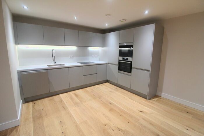 2 Bedroom Flat To Rent In Horsforth Mill, Low Lane, Horsforth, LS18