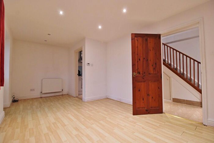 2 Bedroom End Of Terrace House For Sale In Festing Mews, Highland Road, Southsea, PO4