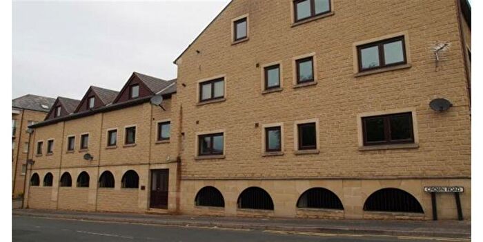 1 Bedroom Flat To Rent In Butlers View, West View Road, HX3
