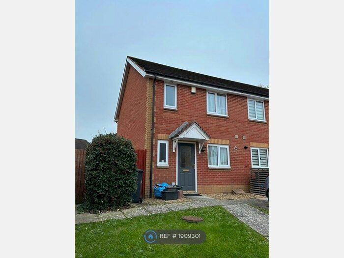 2 Bedroom End Of Terrace House To Rent In Sandburrows Walk, Bristol, BS13