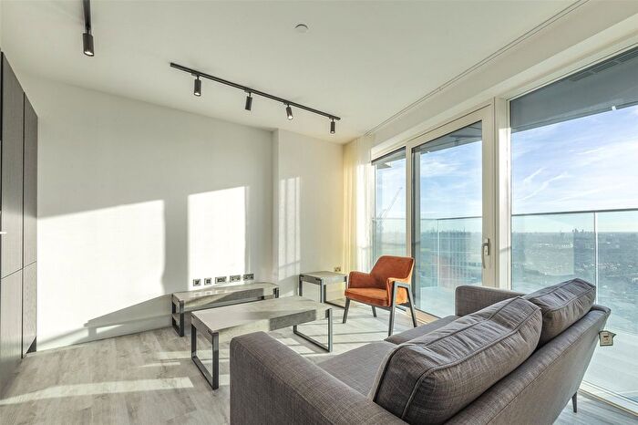 1 Bedroom Flat To Rent In Portal Way, London, W3