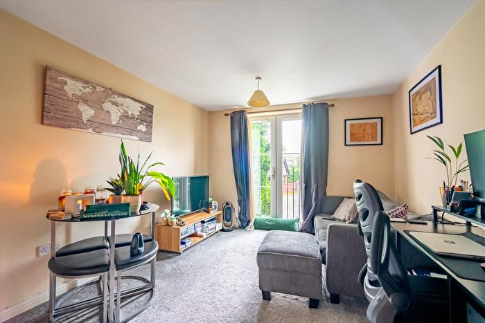 2 Bedroom Flat For Sale In Monument Close, York, YO24