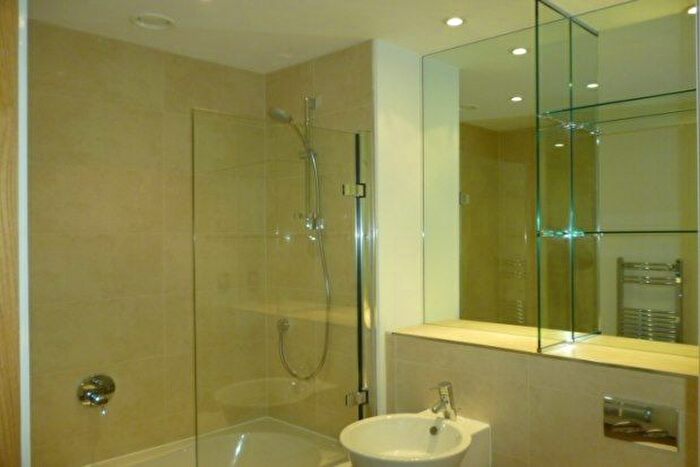 1 Bedroom Flat To Rent In Altyre Road, Croydon, CR0