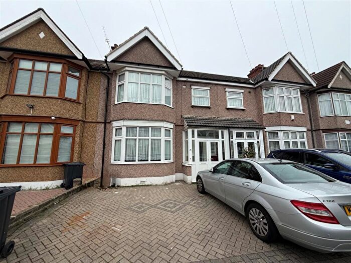 3 Bedroom House To Rent In Westminster Gardens, Ilford, IG6