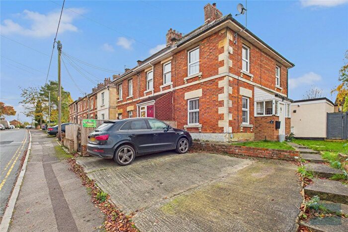 2 Bedroom End Terrace House For Sale In Drynham Road, Wiltshire, BA14