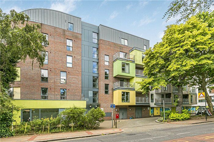 2 Bedroom Flat To Rent In Bollo Lane, London, W4