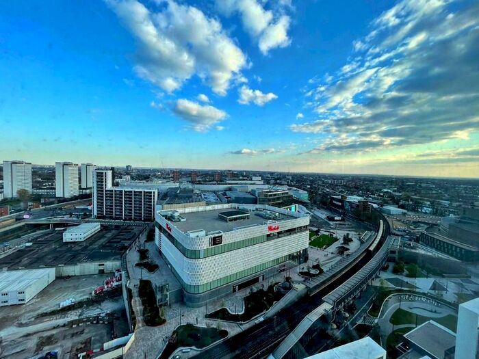 1 Bedroom Flat To Rent In Fountain Park Way, White City, London, W12