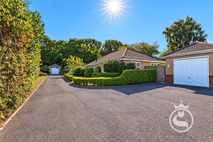 3 Bedroom Detached Bungalow For Sale In Foxholes Road, Poole, BH15