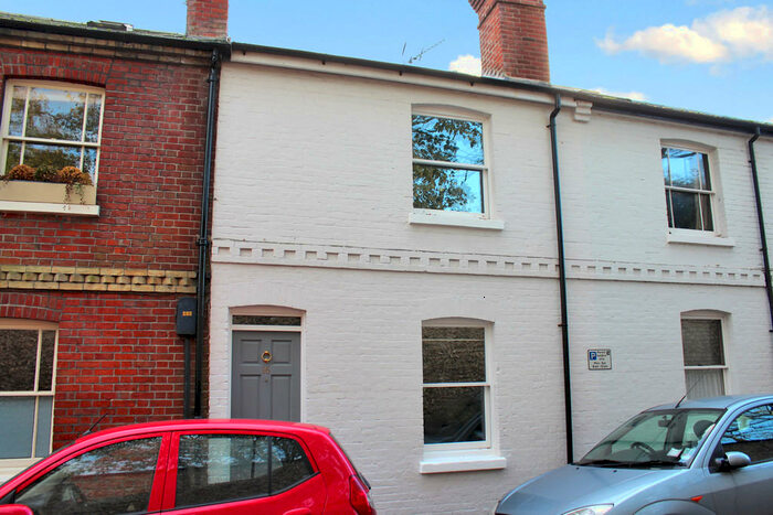 1 Bedroom Terraced House To Rent In St Swithun Street, Winchester, SO23
