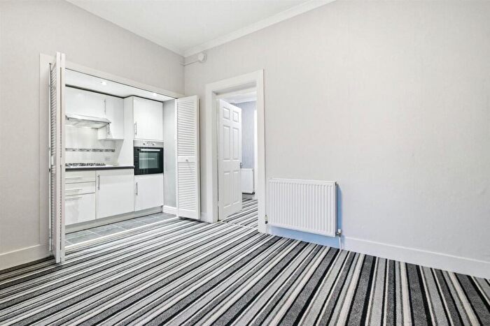 1 Bedroom Flat For Sale In Wilson Street, Alexandria, G83