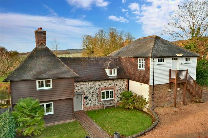 5 Bedroom Detached House For Sale In Church Green, Upper Street, Hollingbourne, Maidstone, Kent, ME17